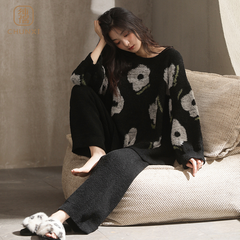 睡衣女冬季加绒圆领套头珊瑚绒