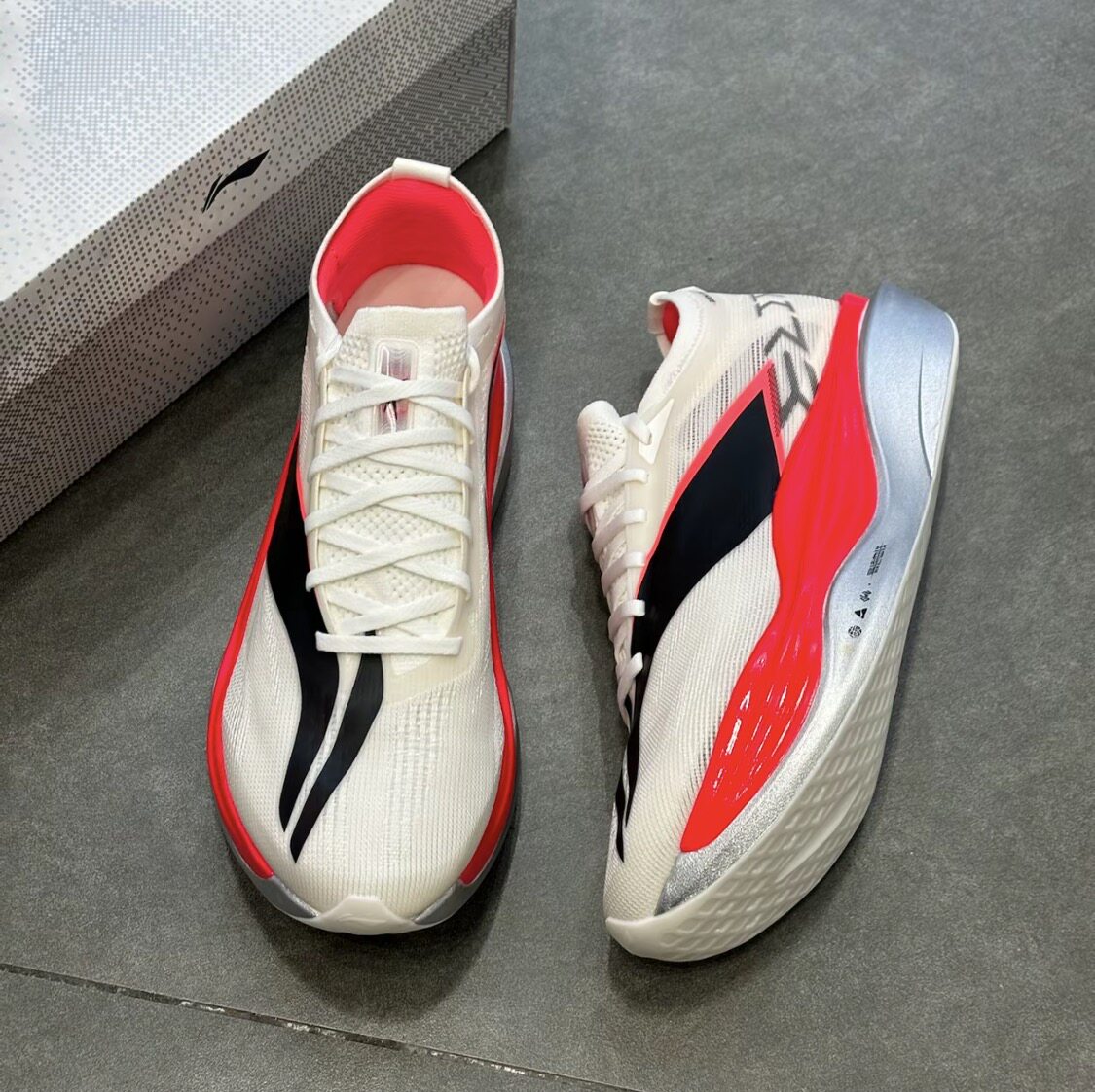 飞电6 ELITE超䨻男女碳板竞速马拉松专业运动休闲跑步鞋ARMW001