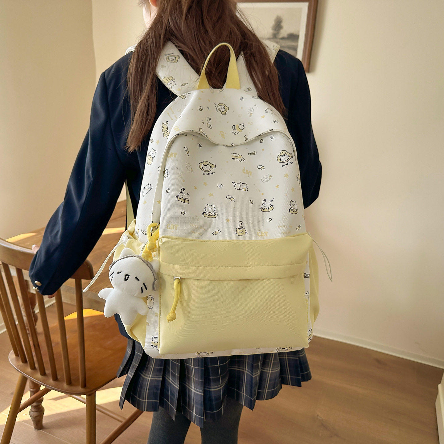 新款高颜值日系清新甜美文艺可爱卡通背包初高中生轻便旅行双肩包