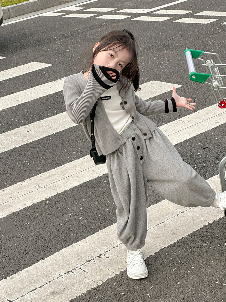 66 공주 소녀 니트 자켓 2024 새로운 스타일 소녀 탑 유행 유행 아동 의류 아동 봄 가을 가디건