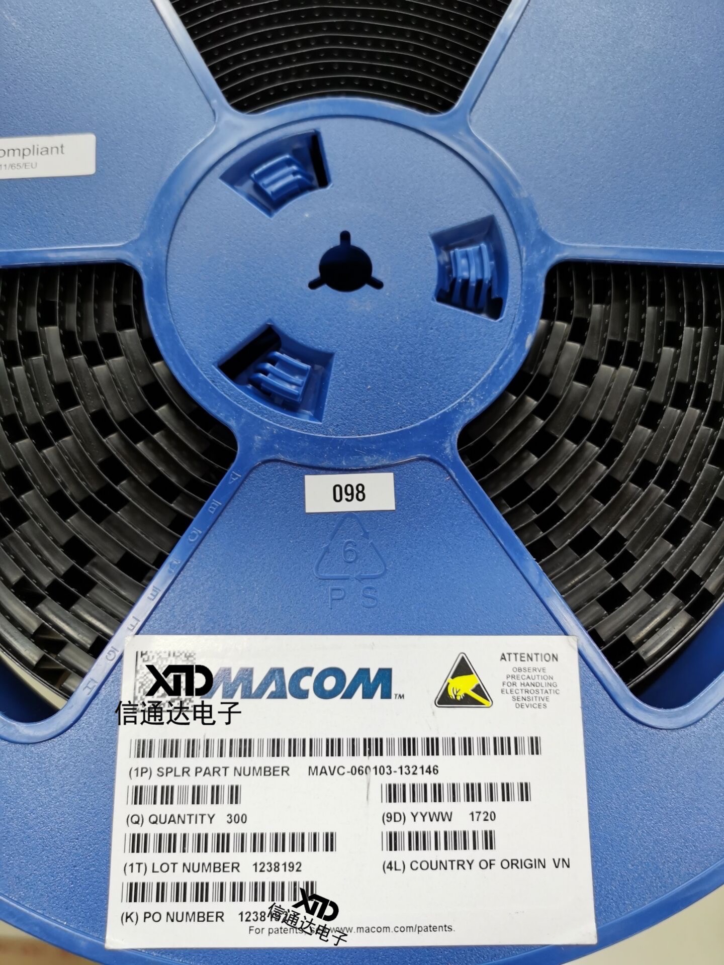 销售并回收MAVC-060103-132146 合成器SMT 2055 - 2265 MHz，