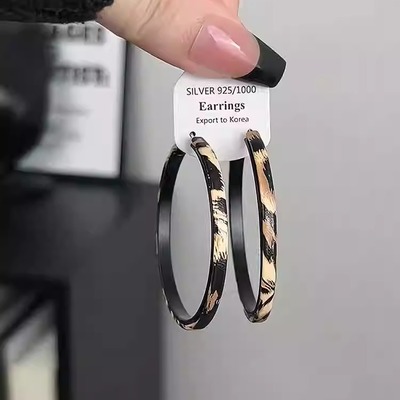 欧美豹纹皮革大耳圈耳环