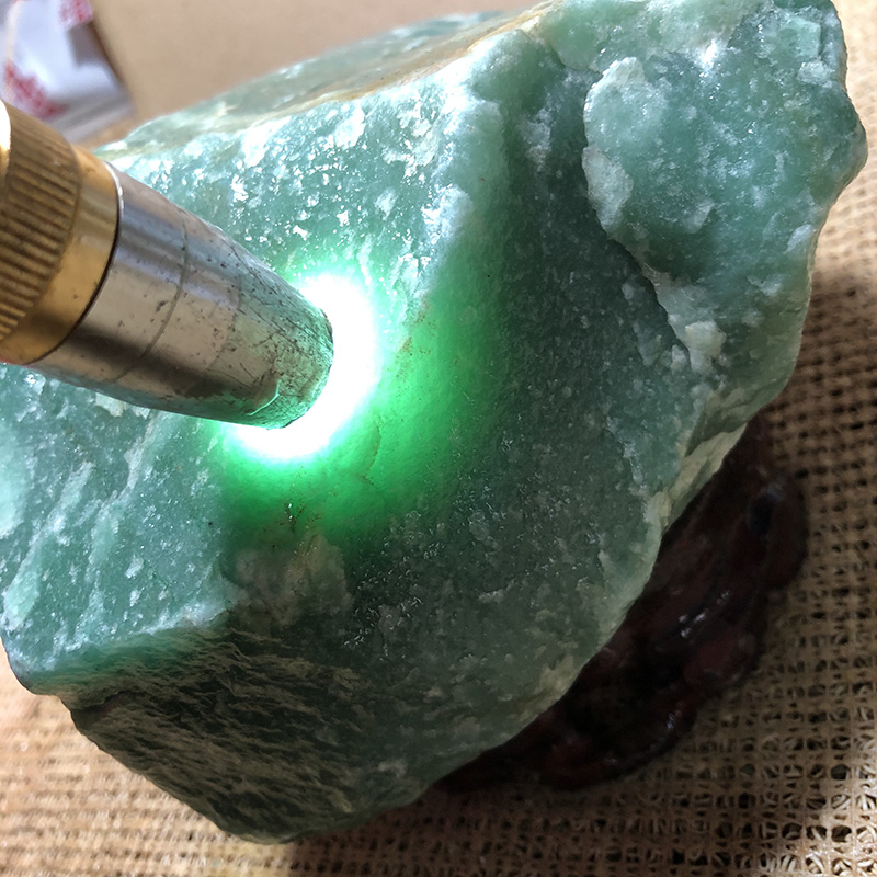 天然绿色东陵玉原石水晶矿物标本玉石客厅摆件奇石玛瑙观赏石原料