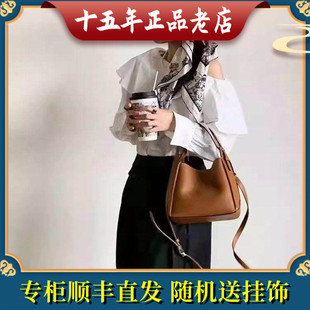 迪桑娜Dissona 秋款菜篮子hobo水桶 女包 8233015401/8233015402