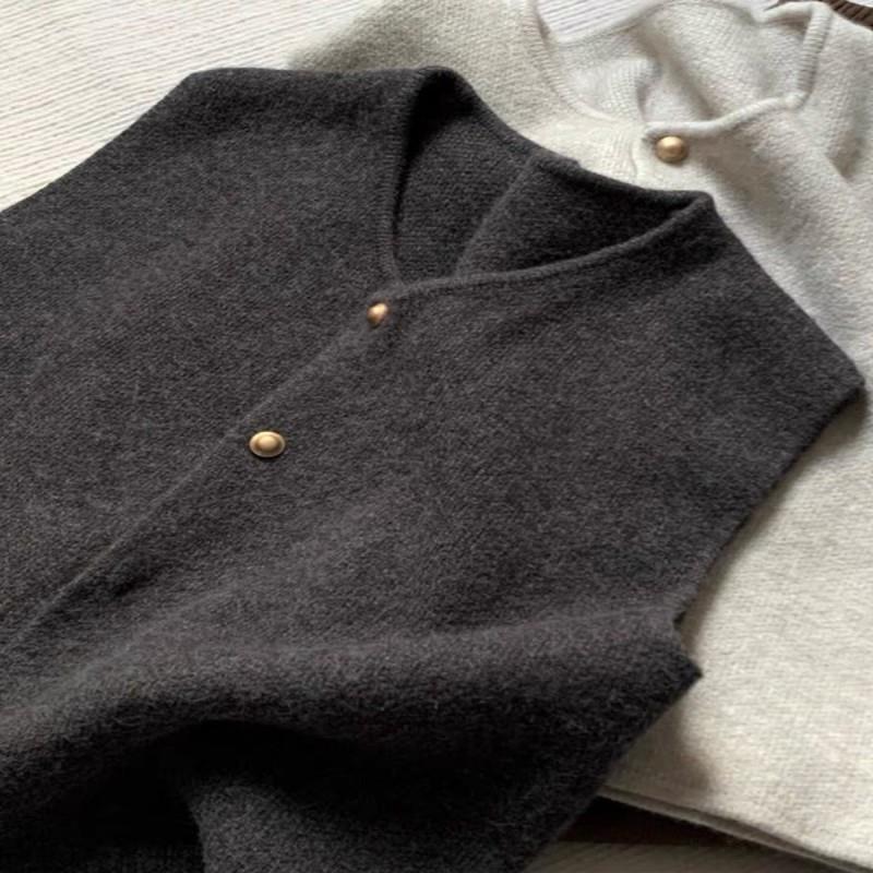 牛X货 巨炸裂！深灰色圆领金扣马甲背心女秋冬慵懒宽松针织衫上衣