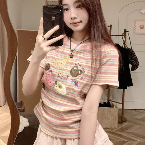 多巴胺彩虹粉色条纹短袖t恤女夏装刺绣卡通甜辣修身显瘦短款上衣