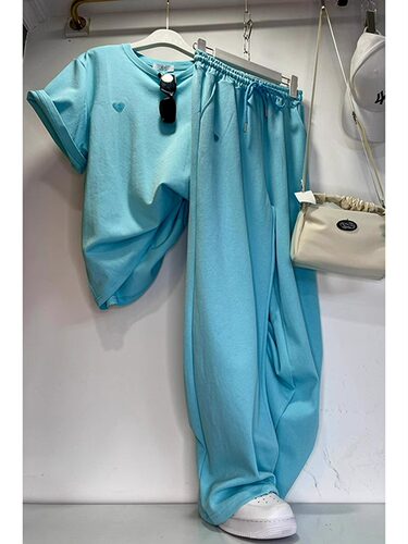 一线品牌折扣捡漏高级感休闲时尚多巴胺蓝色T恤运动套装裤女夏季