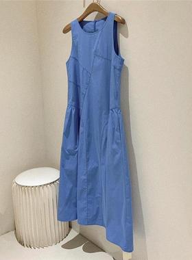 上身绝了！显瘦，穿搭清冷法式蓝色无袖连衣裙海边度假风长裙子女