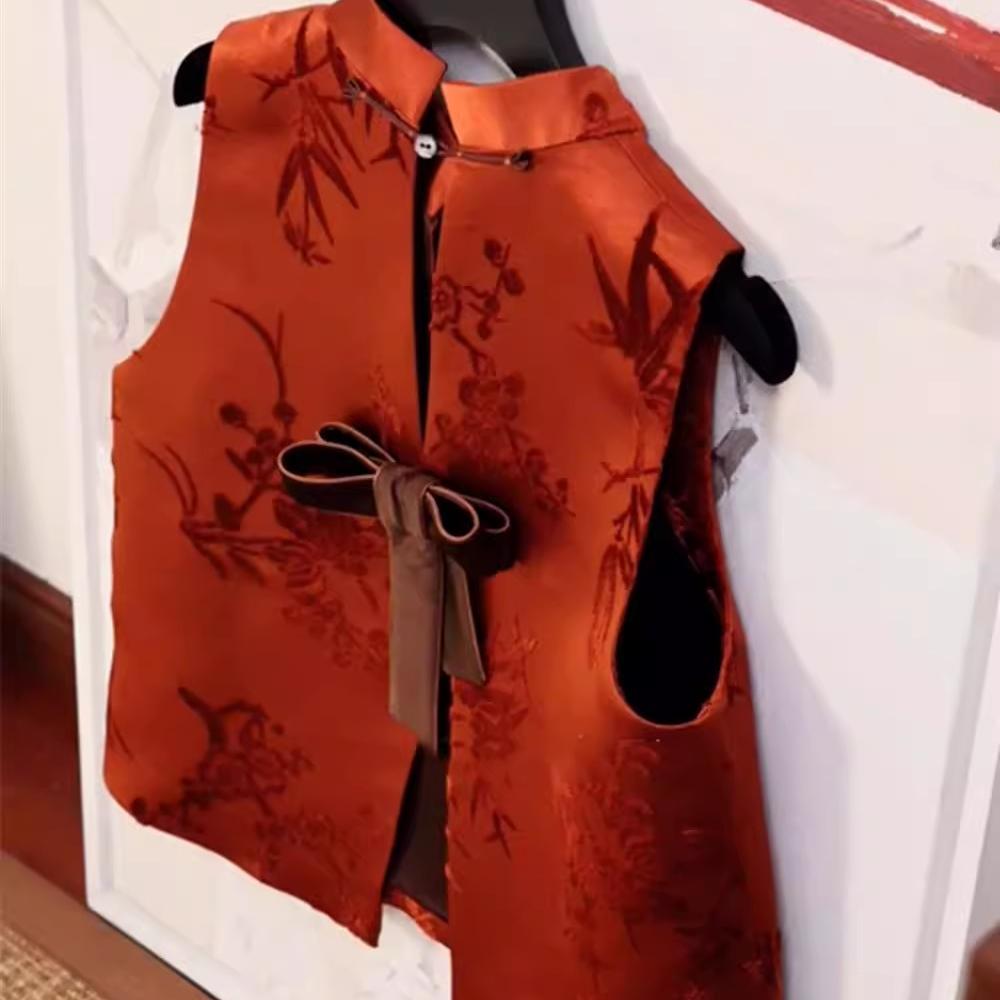 新中式国风洋气独特别致坎肩背心高级感安可拉红色盘扣印花马甲秋