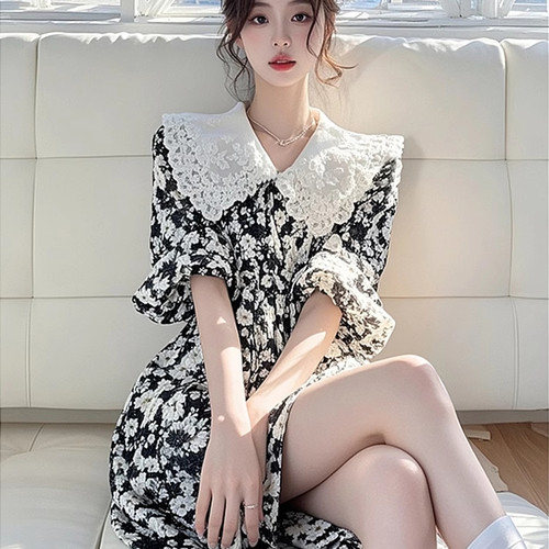 撤柜女装2025春季新款时尚漂亮独特娃娃领黑色碎花雪纺连衣裙女装