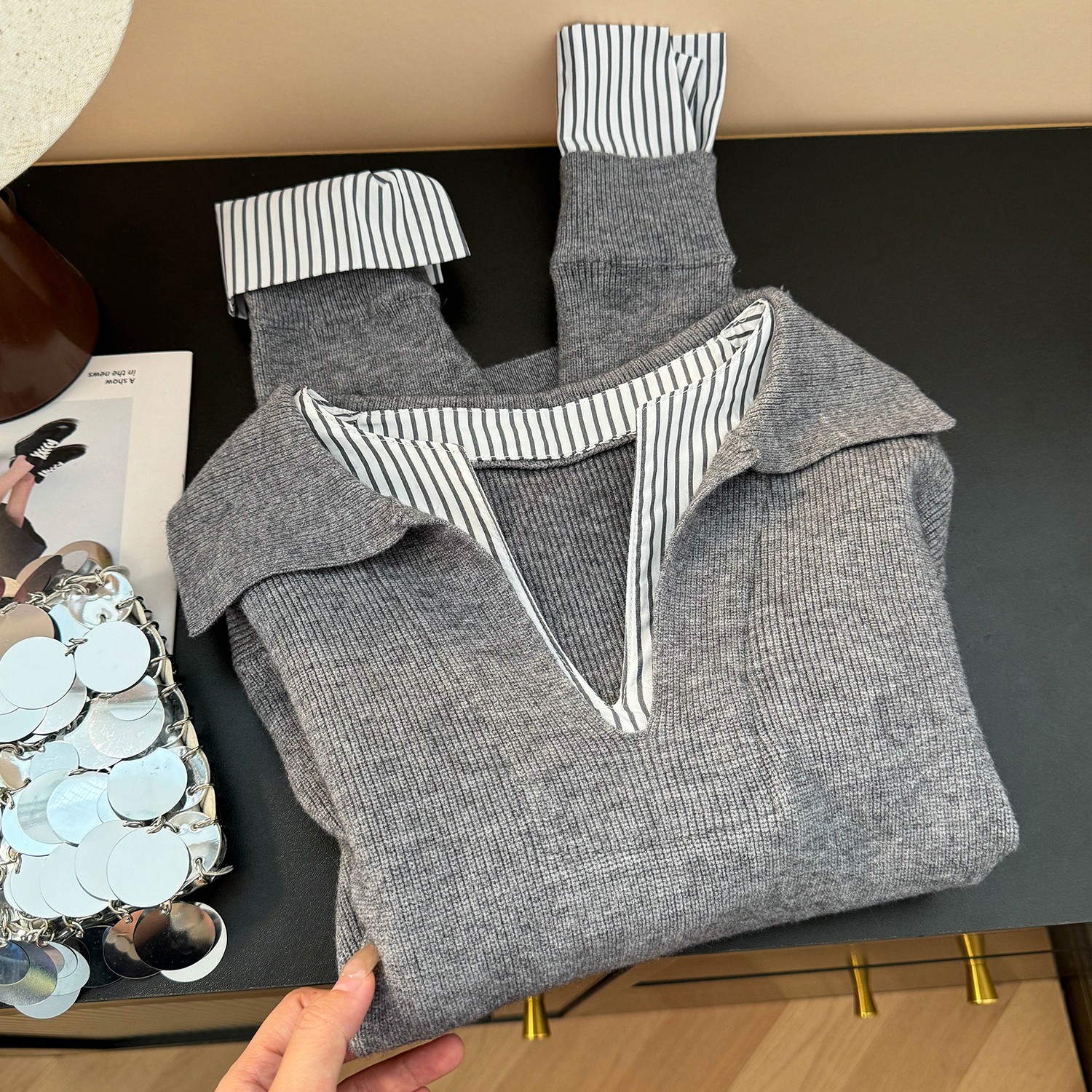 怒推！灰色拼接衬衫polo领假两件毛衣女2025年秋季气质通勤针织衫