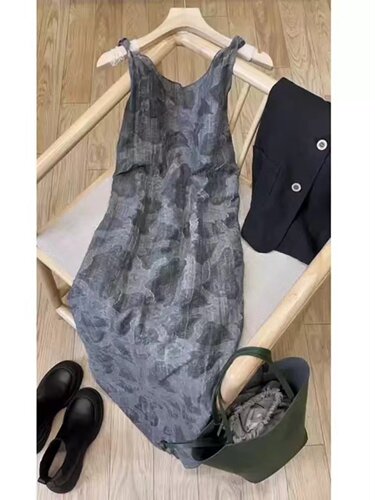 春季新款女装流行漂亮法式气质高端精致梨形身材显瘦吊带连衣裙子