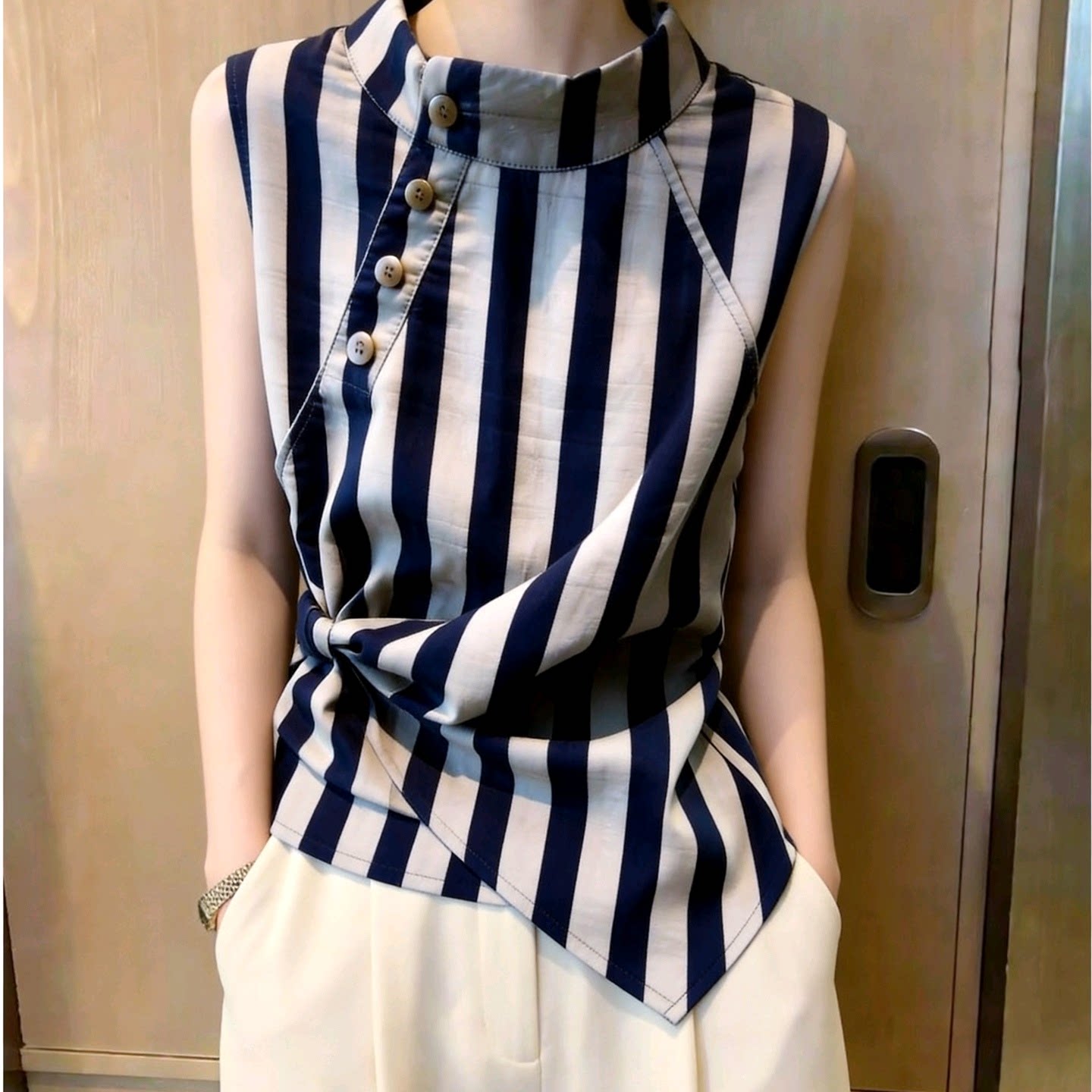 2026年夏季新款法式设计感小众时尚气质女装独特漂亮超好看上衣女图片