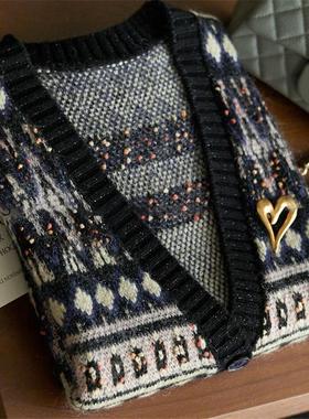 腔调很有feel 闪丝混织复古几何提花短款羊毛针织背心Q05048