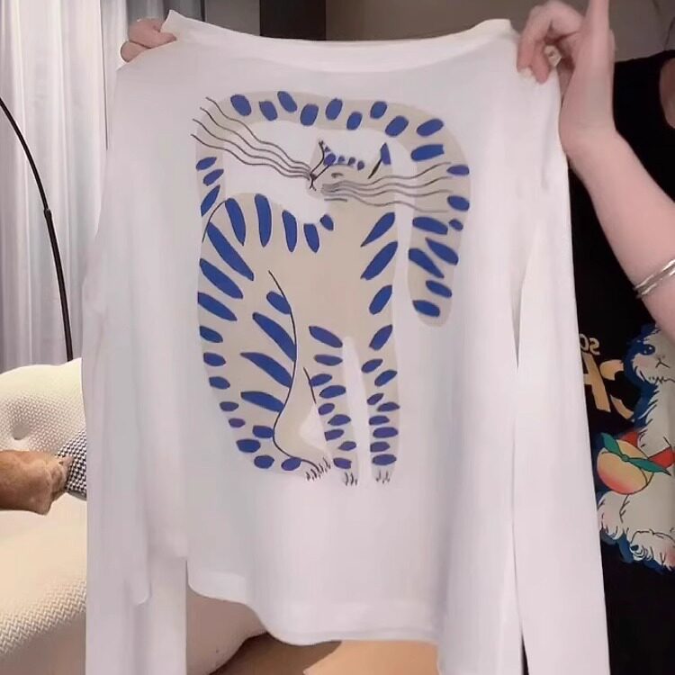 猫咪印花白色防晒长袖t恤女早秋2026新款薄款空调罩衫上衣小个子