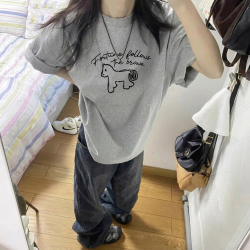 韩系小马手绘印花正肩短袖T恤女