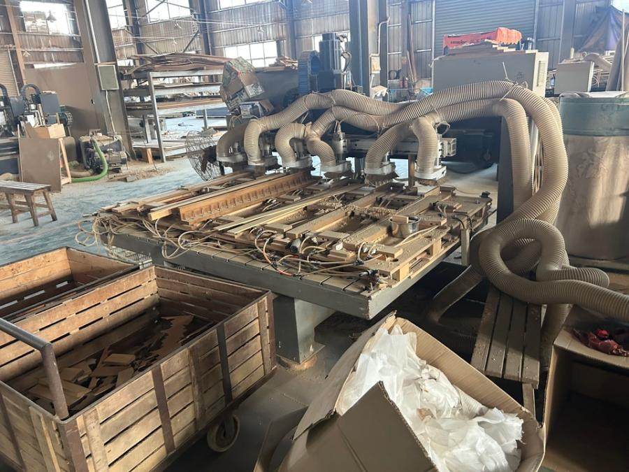 1月21日金华工艺品公司名下的114台（套）机器设备网络拍卖公告