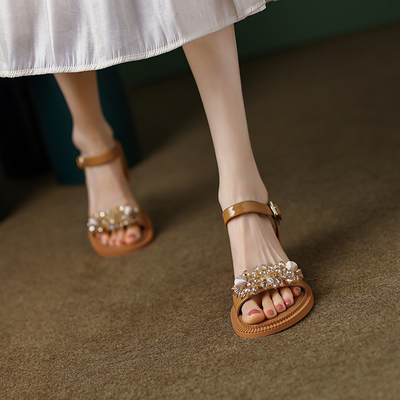 水钻粗高跟真皮休闲凉鞋原创