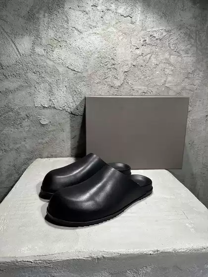2026 Summer Leather Slippers Slip-On Lazy Slippers Outdoor Half-Closed Toe Beach Big-Toe Mubu Men's Shoes