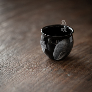 水墨风粗陶茶杯粉引复古侘寂主人杯品茗杯个人单杯喝茶杯 鱼戏日式