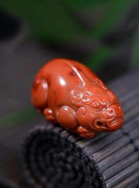 貔貅项坠雕刻守财挂饰南红玛瑙