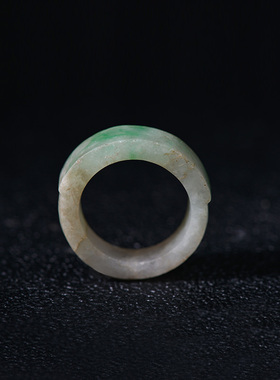 晚清时期飘绿戒指老物件女款匪窝