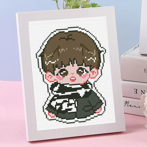 简单手工刺绣小幅桌面摆件成毅