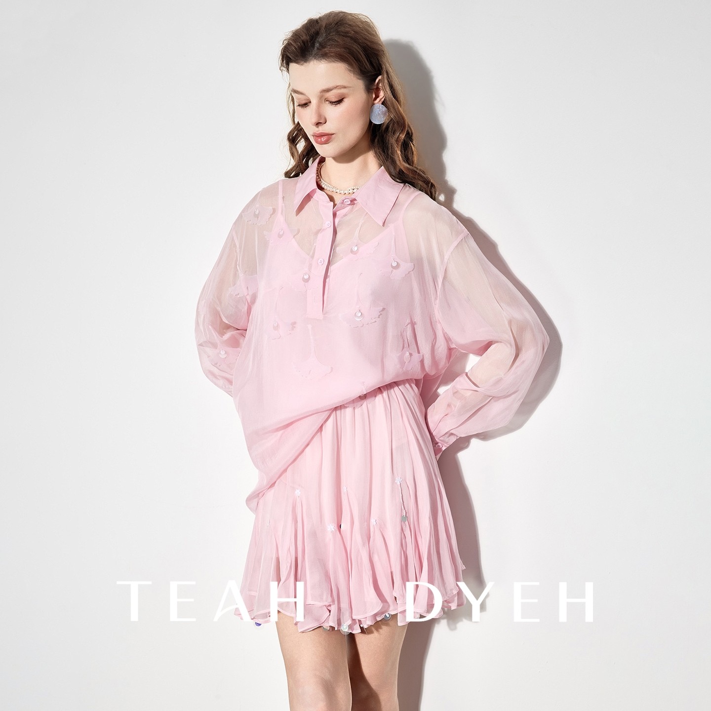 让人心动的浅粉玫瑰色！流苏亮片钉珠衬衫吊带半身短裙套装三件套,女装/女士精品,时尚套装,淘宝优惠券,粉丝福利购,淘宝优惠卷