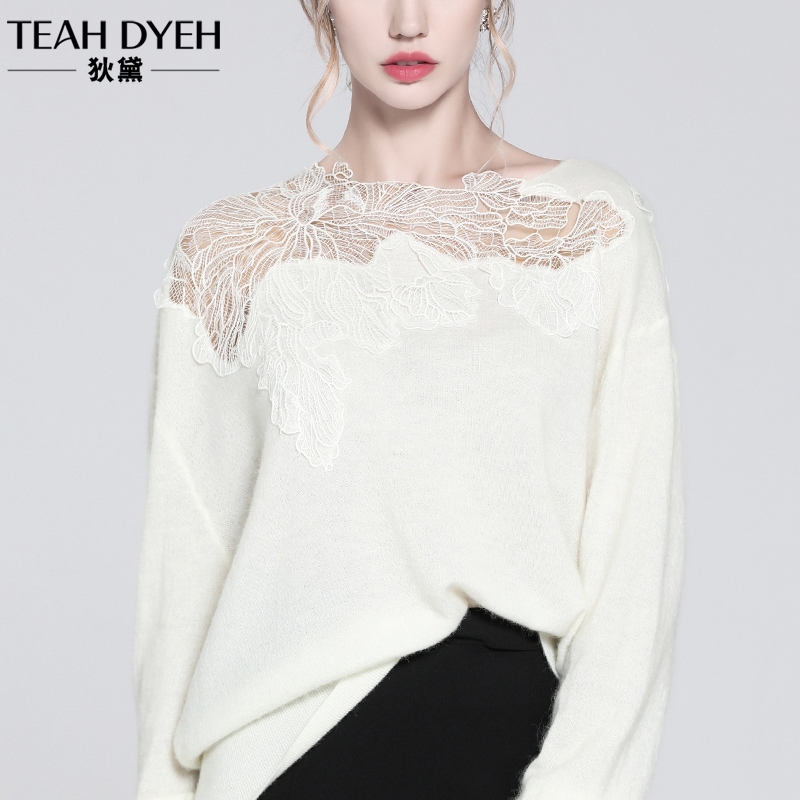 重工蕾丝绣花露肩白色长袖毛衣冬