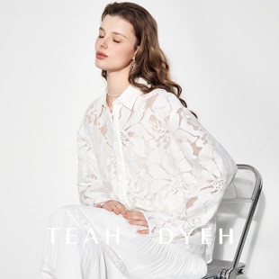 真的是美丽无上限！法式重工蕾丝花朵刺绣镂空白色宽松衬衫上衣