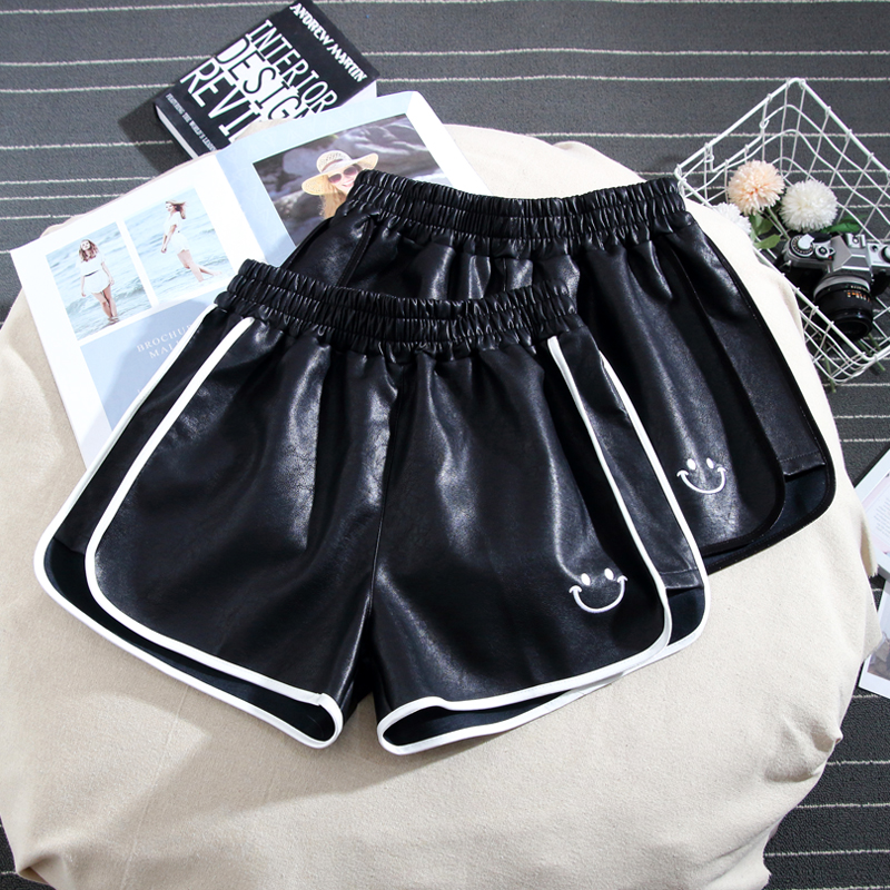 笑脸阔腿皮短裤女秋冬