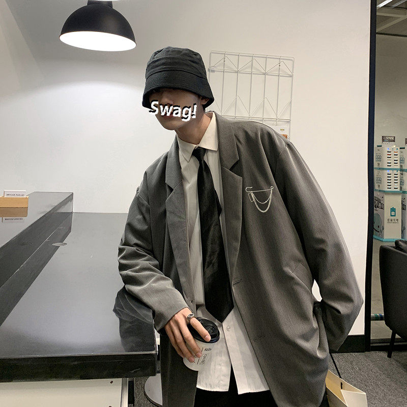 别针西装设计感翻领小西装外套男潮炸街痞帅小个子黑色落肩西服图片