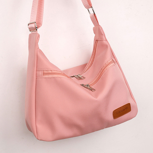 新款 牛津布斜挎包女轻便收纳背包休闲百搭手提单肩包包 大容量时尚