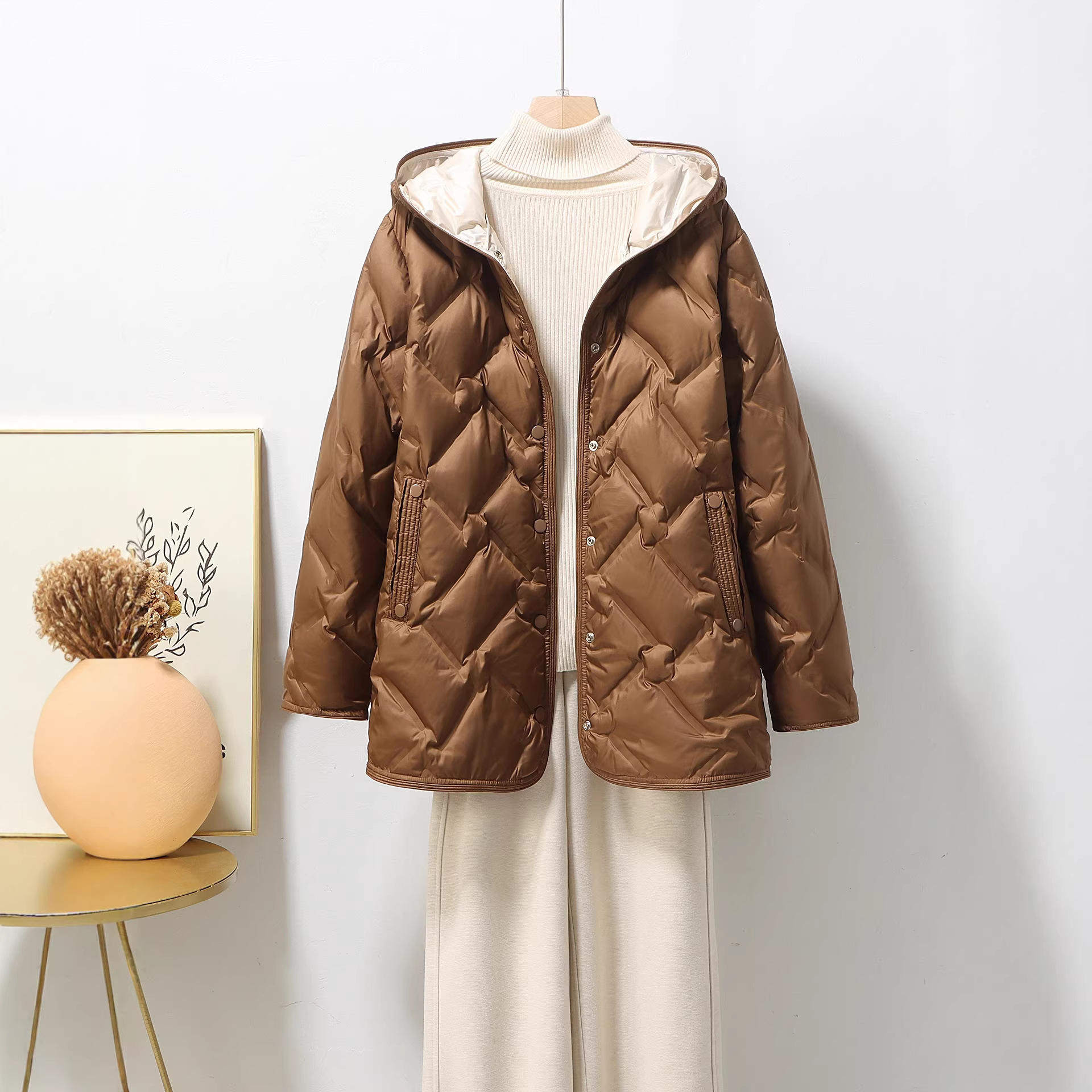 秋冬轻薄羽绒服女中长款压胶流行韩版妈妈装连帽外套潮涤纶