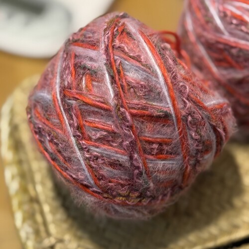 美拉德巴恩风紫色多股羊毛混线外套发卡衣服包围巾帽子手工毛线团