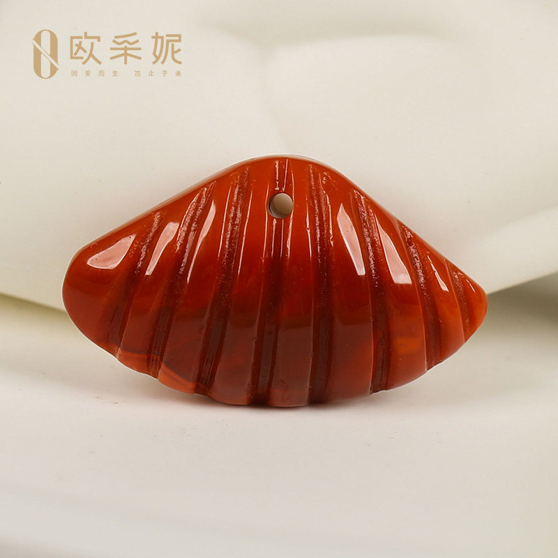 欧采妮收藏级凉山南红玛瑙牛血红老矿料手串手链串珠配件diy 贝壳