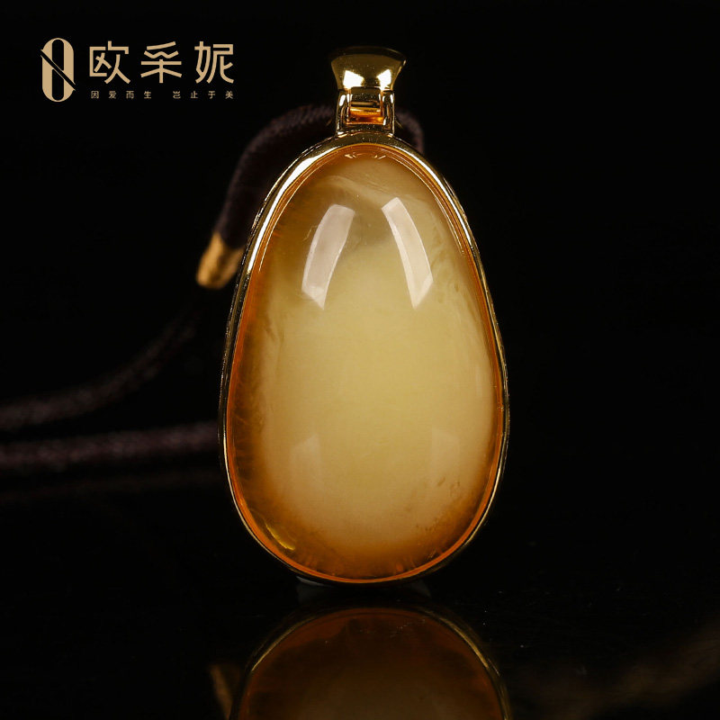 欧采妮天然白花蜜银镶吊坠孤品