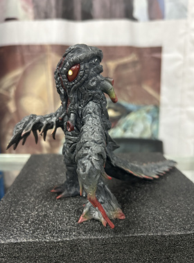 哥斯拉，究极大怪兽盒蛋系列，黑多拉，透明眼睛可以放发光灯组