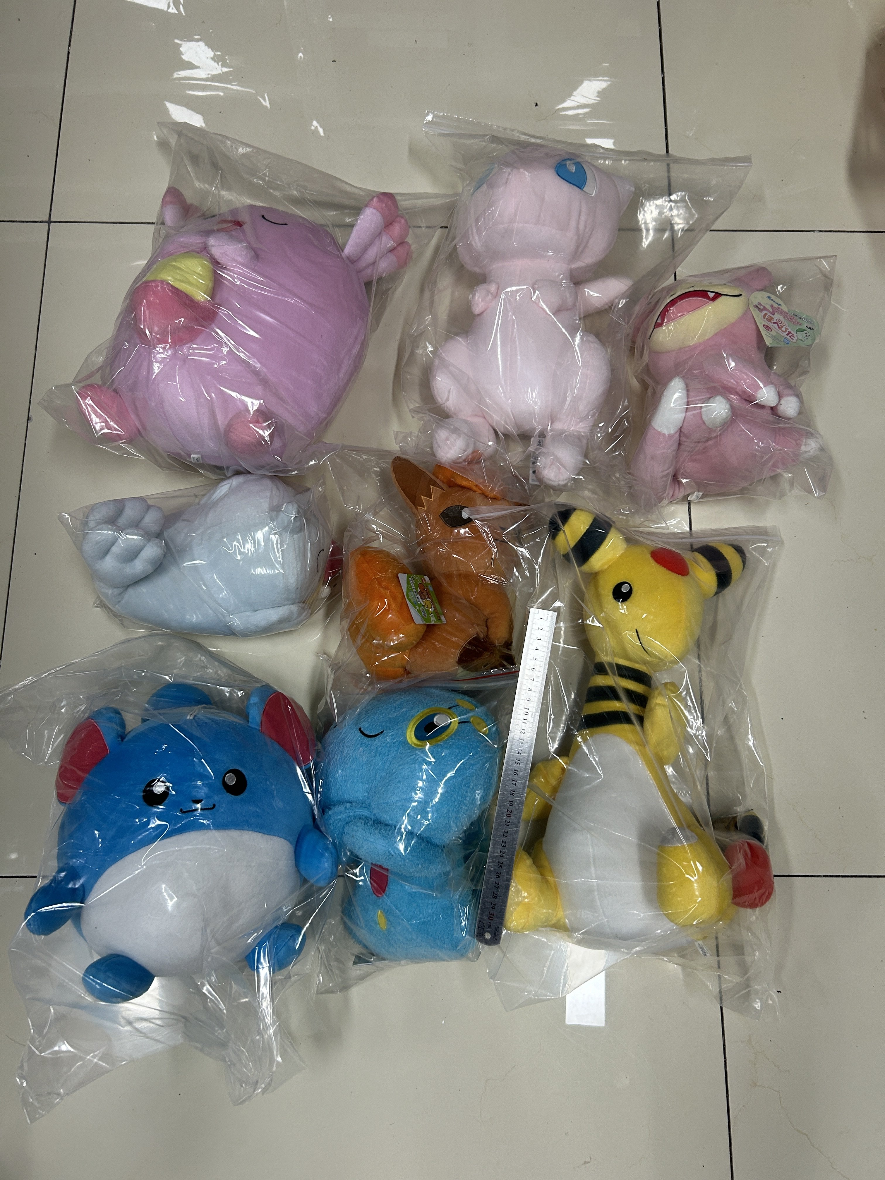 日版正版，宝可梦皮卡丘神奇宝贝大比例毛绒睡抱枕人玩偶系列之一