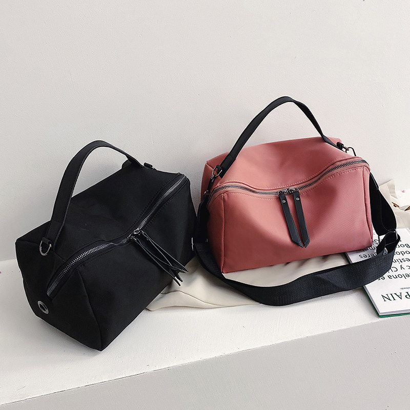 女包2020秋冬新款质感大包包波士顿枕头包潮百搭宽带手提包斜挎包