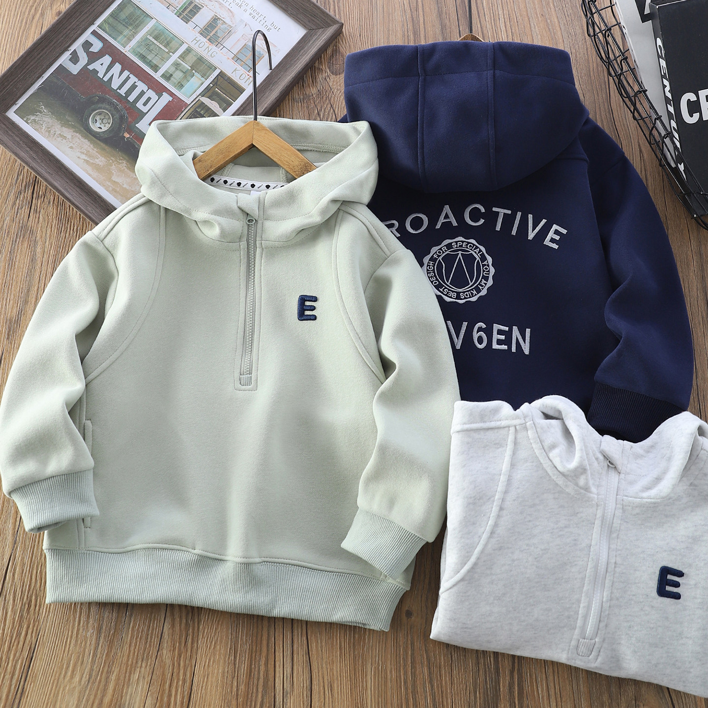 男童连帽卫衣春装2026新款儿童半拉链洋气长袖中大童时髦休闲上衣