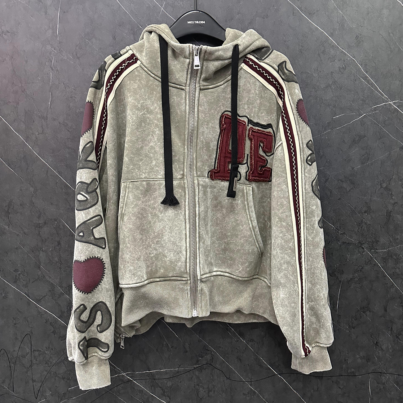 2025秋冬新款美式复古刺绣开衫连帽加绒卫衣宽松时尚设计感外套女