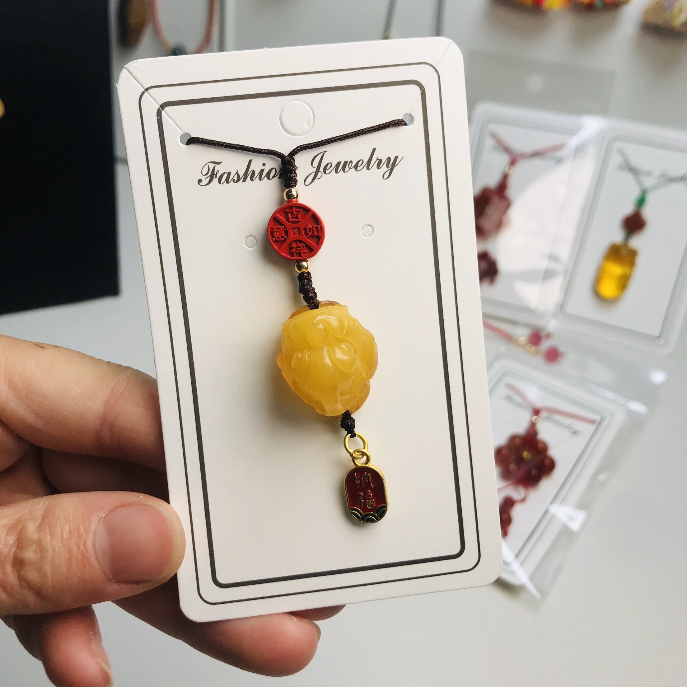 天然蜜蜡兽头吊坠挂件高档精致男女款手机挂绳挂坠沙金葫芦