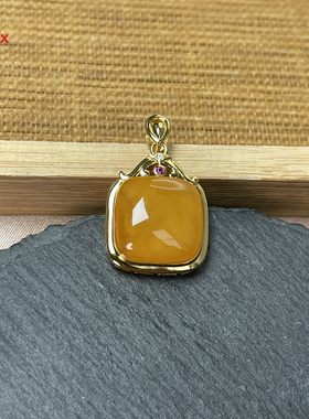 银镶嵌蜜蜡吊坠时尚精美礼品