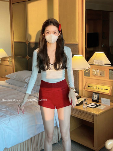 Sleeping sheep《酒渍樱桃》甜美酒红色高腰短裤 秋冬辣妹直筒裤