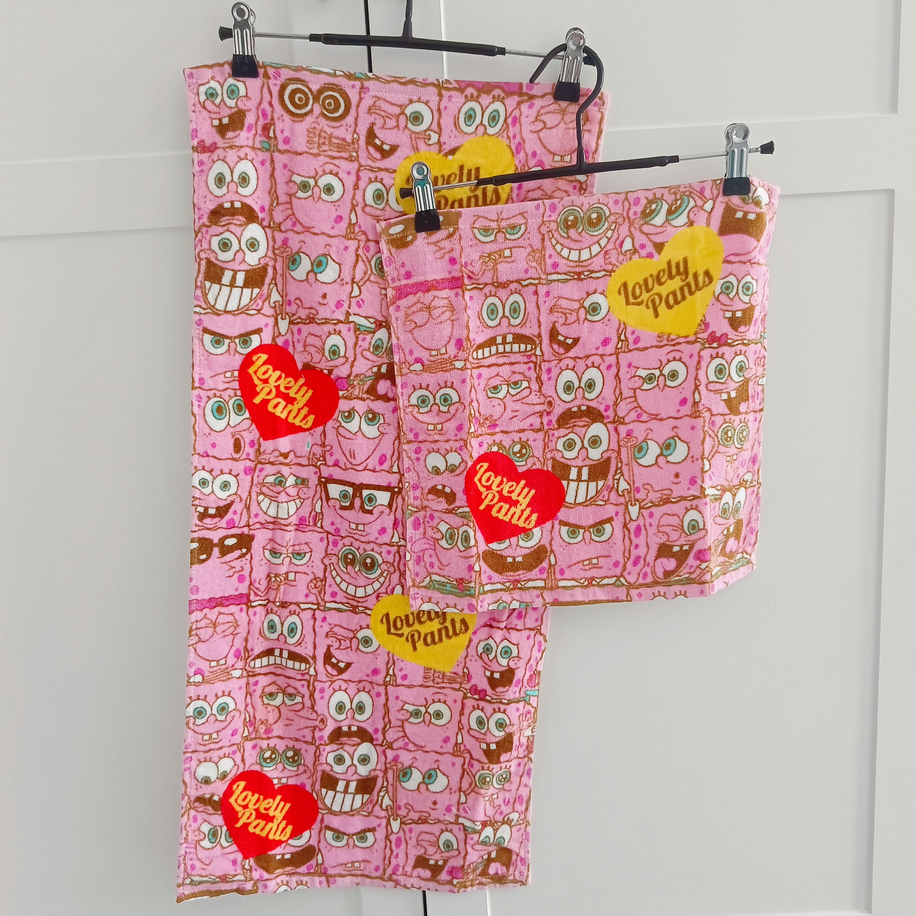 日本情人节限定海绵宝宝可爱卡通动漫毛巾方巾周边