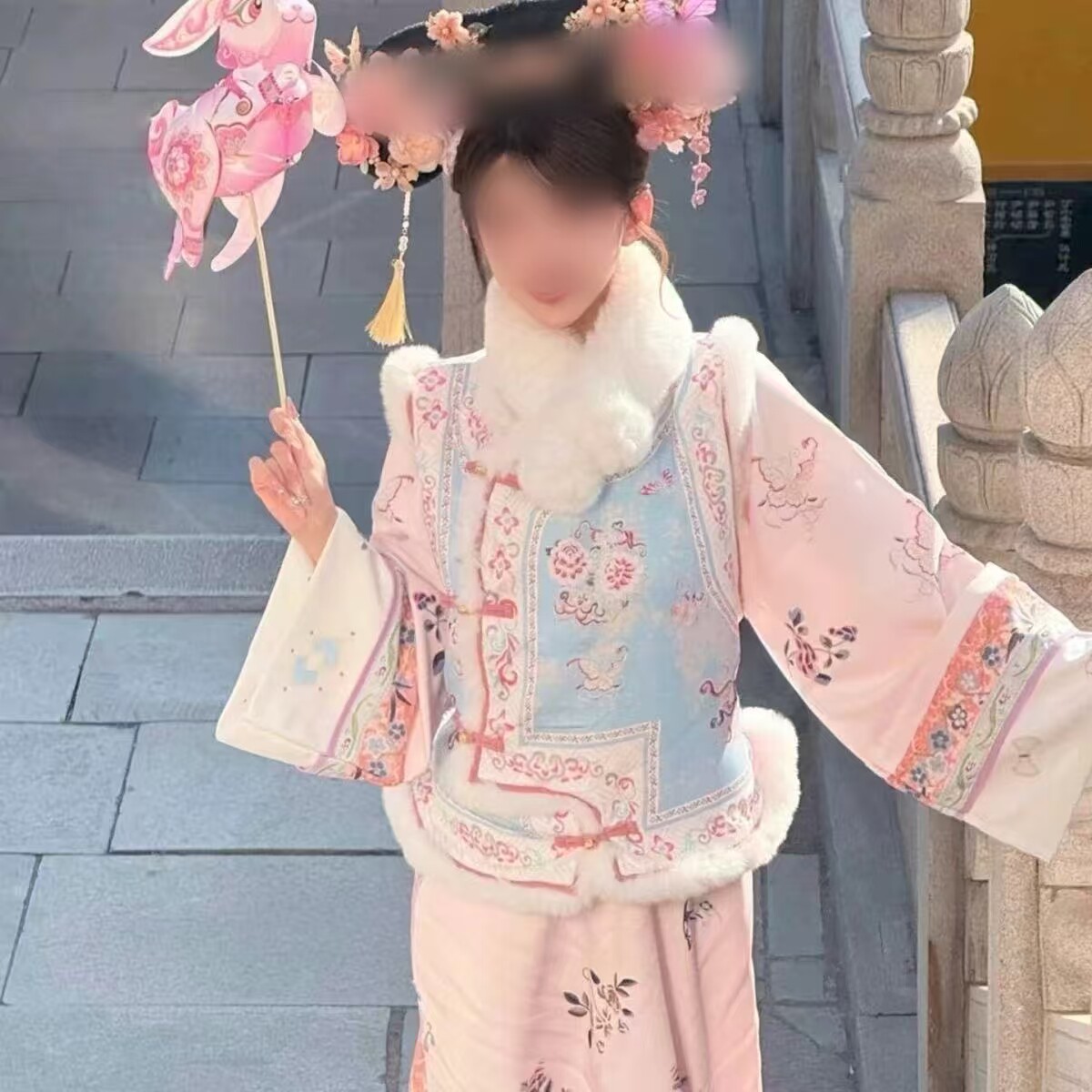 2025新款清代汉服古装延吉公主古风印花加绒加厚保暖格格服套装冬