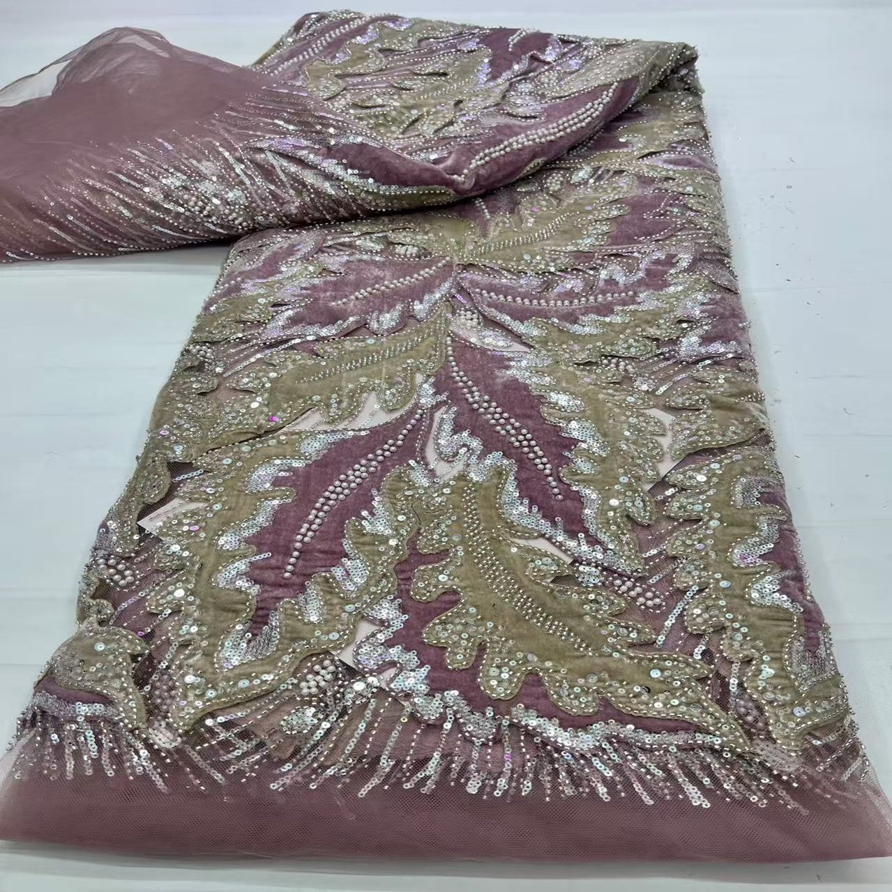 重工亮片珠管刺绣网纱面料婚纱礼服蕾丝布料绒布立体花型厂家直销,纺织面料/辅料/配套,面料/布类,淘宝优惠券,粉丝福利购,淘宝优惠卷