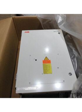 DCS501B2003-51-2100000-000000010 DCS500 2000A 库存机带包