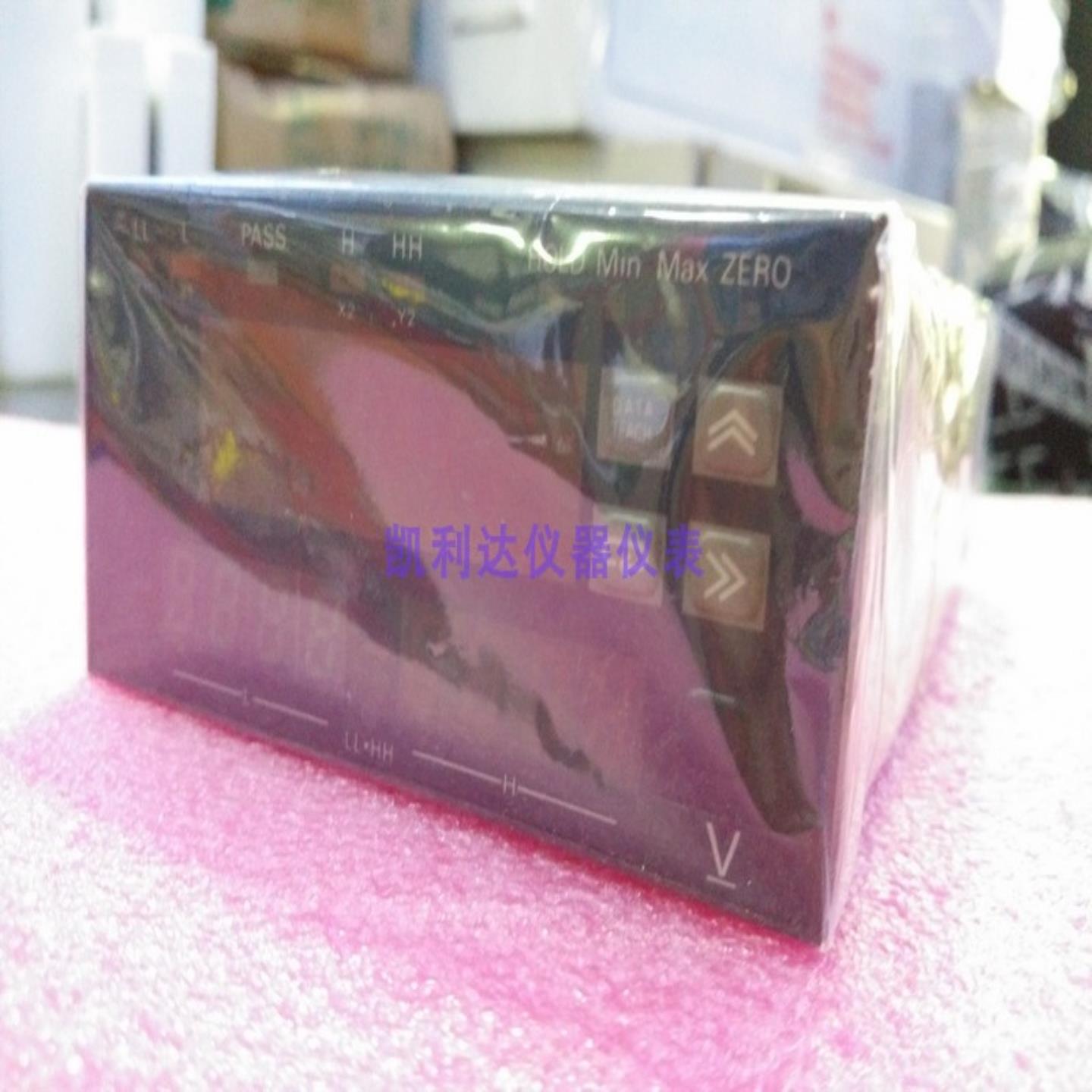 Omron K3TX-VD22B-C2智能数字面板表 12-24V DC 10W